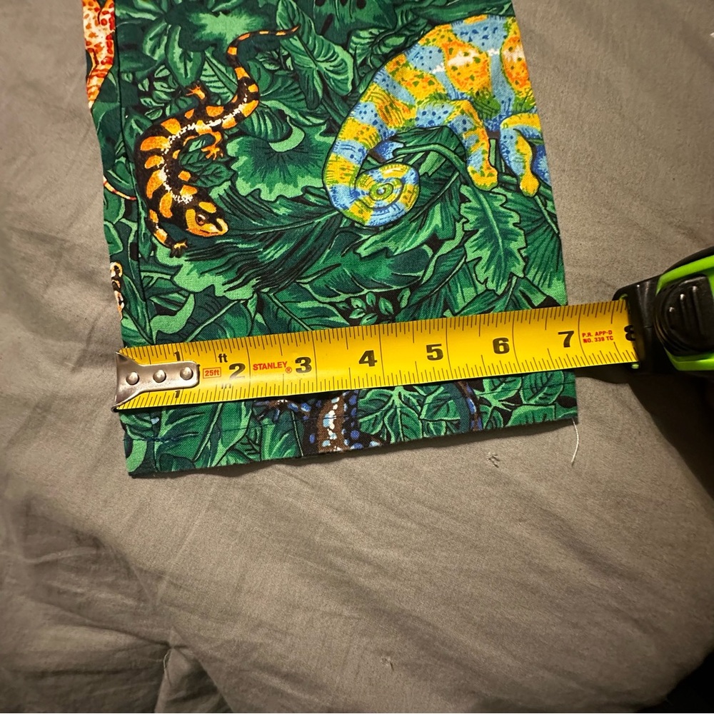 Kids Large Green Tropical Lizard Gecko Print Cotton Lounge Pants Made in USA - Picture 3 of 7